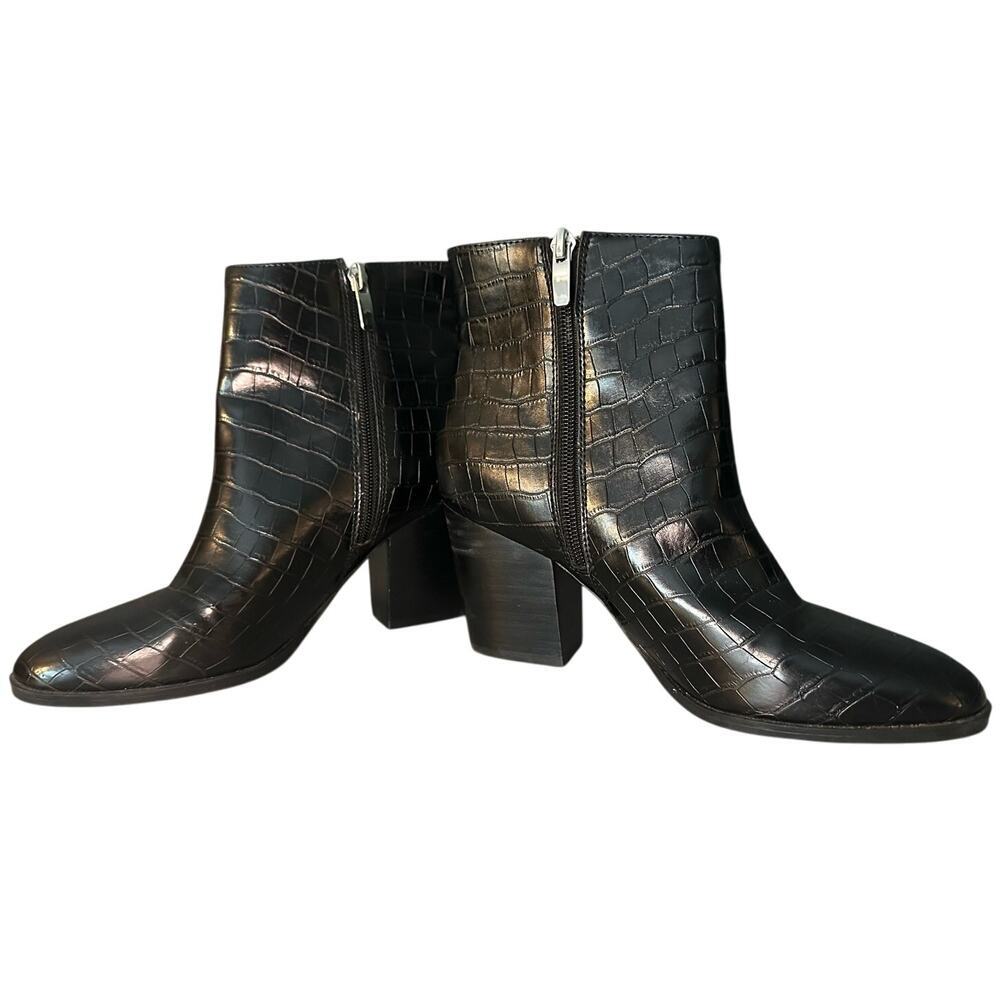 Nine West Size: 7 Vivy Ankle Booties Faux Snakeskin Black Chunky Heel Almond Toe